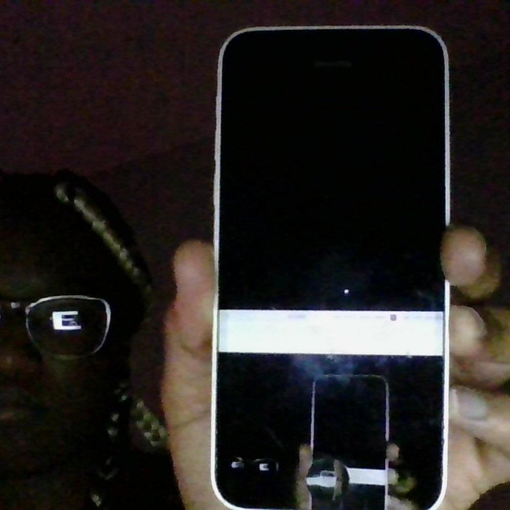 Ipod - Picture 2 of 2